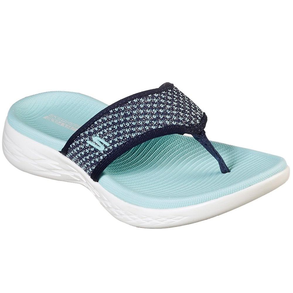 Skechers On The Go 600 Bayan Burunlu Post Sandalet