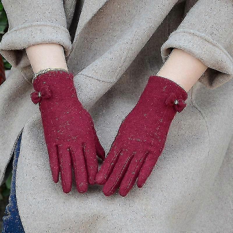 Elegant Wool Touchscreen Gloves for Winter Warmth