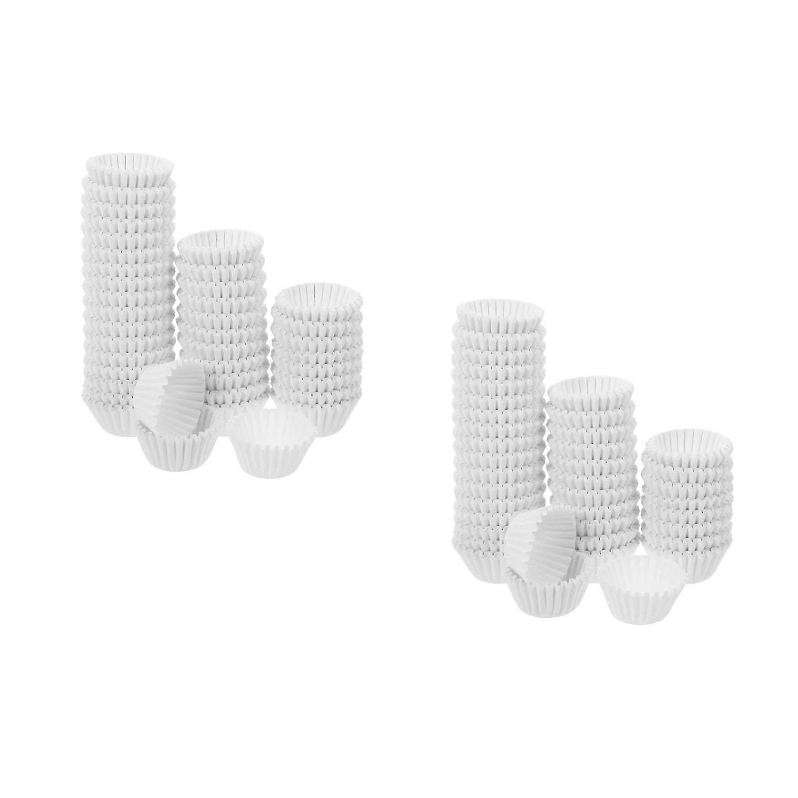2000 forminhas de papel descartáveis para mini muffins, 6 cm (2,36 polegadas), ideais para doces, doces e outras ocasiões. Perfeitas para casamentos e Natal.