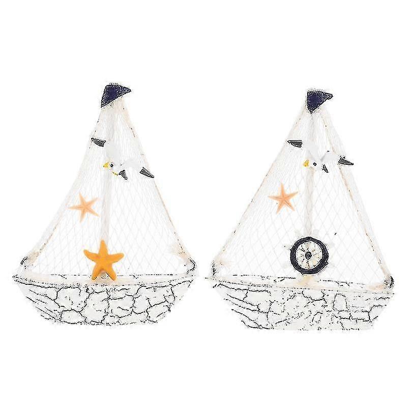 2 stuks houten miniatuur zeilboot