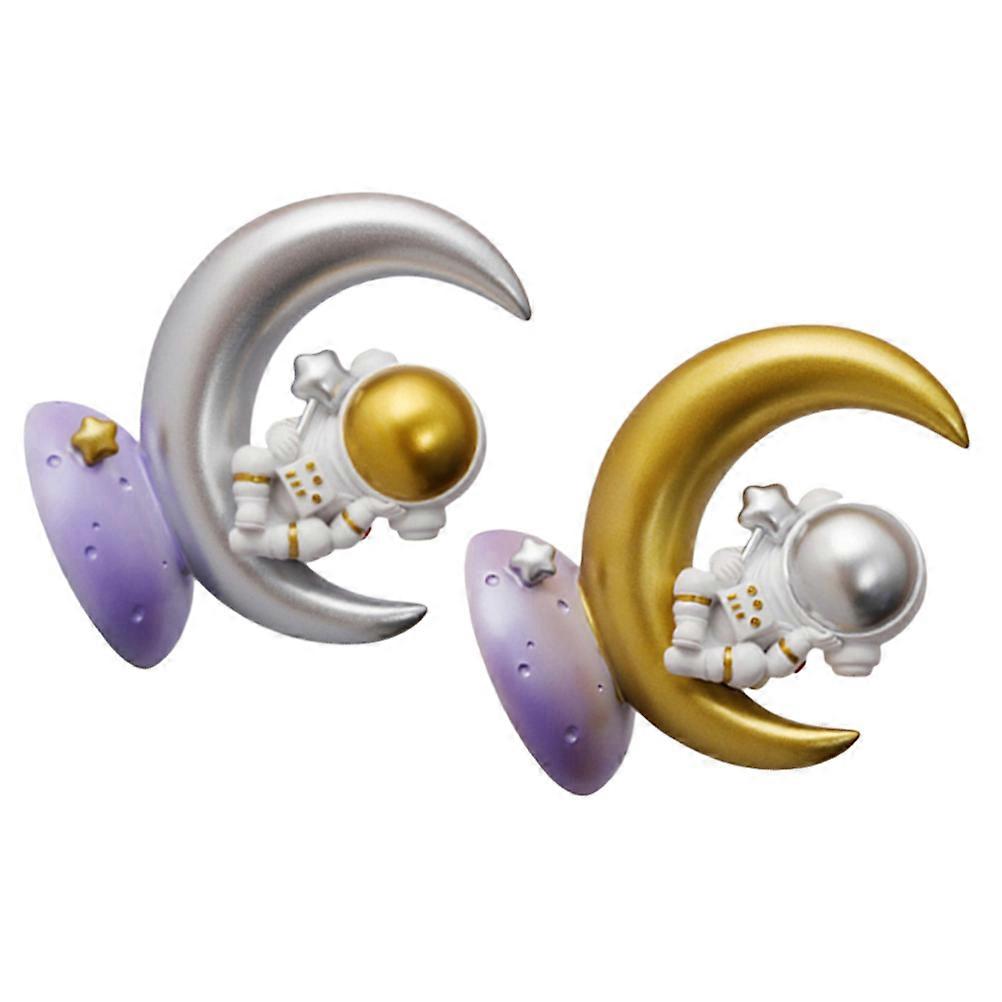 Astronaut Moon Ornaments Resin Figurine for Decor 2Pcs Desktop Set