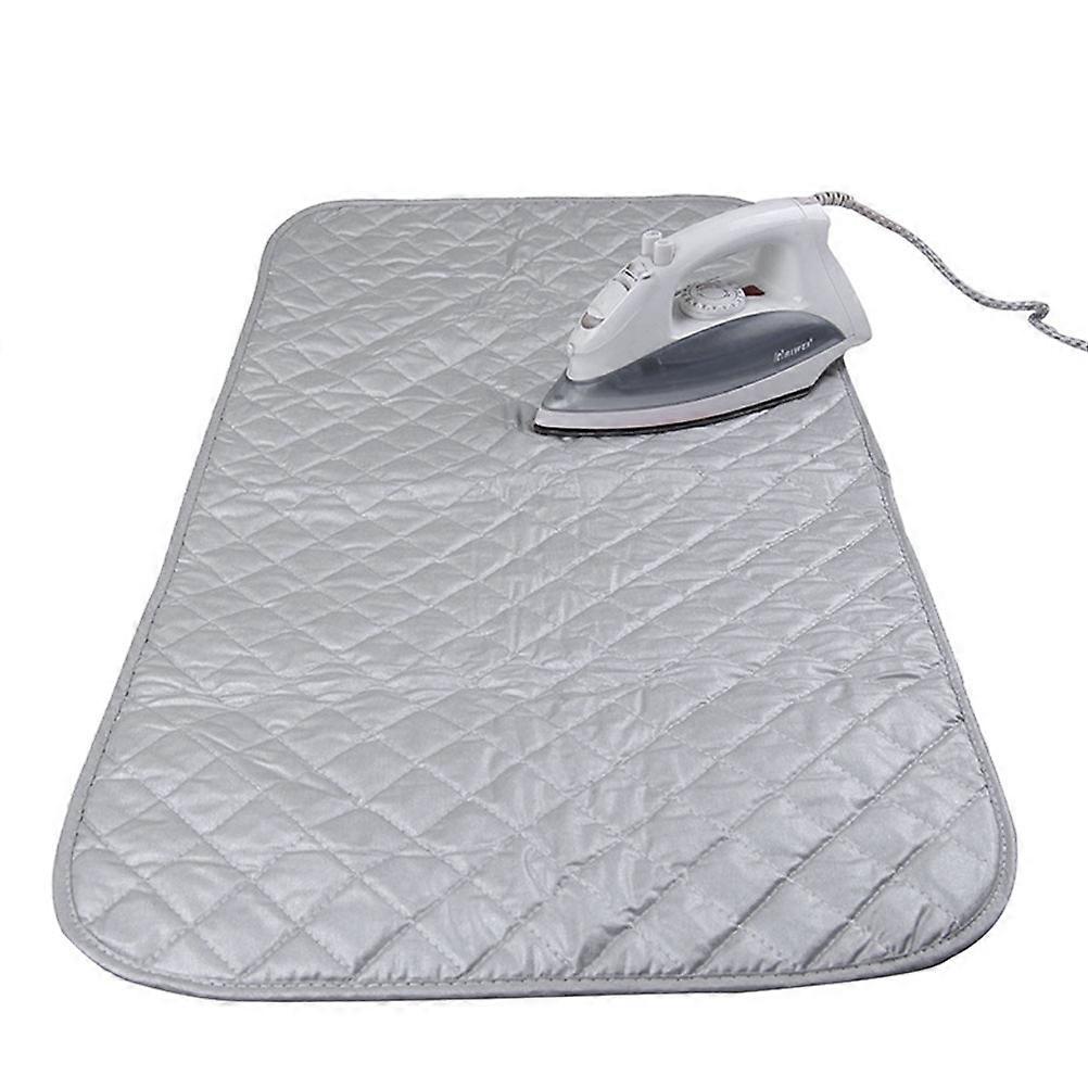 Silver Ironing Blanket for Anti Slip Function with 1Pcs Iron Mat
