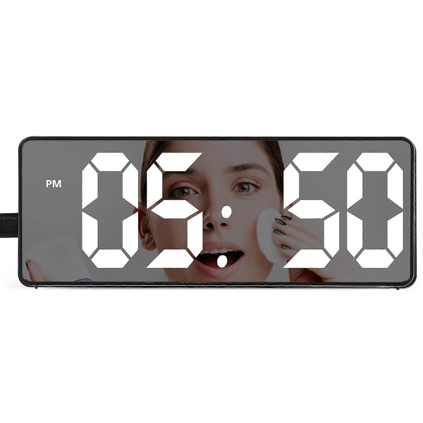 Table Clock Digital Alarm Clock With Brightness Adjustment Black Plastic 1Pcs