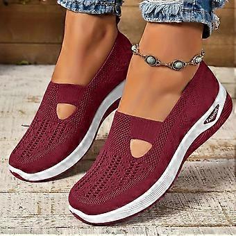 Klassiske, uformelle loafers for kvinner, slip-on-design, allsidige flate sko for forretnings- og helgestil. Vinrød 39