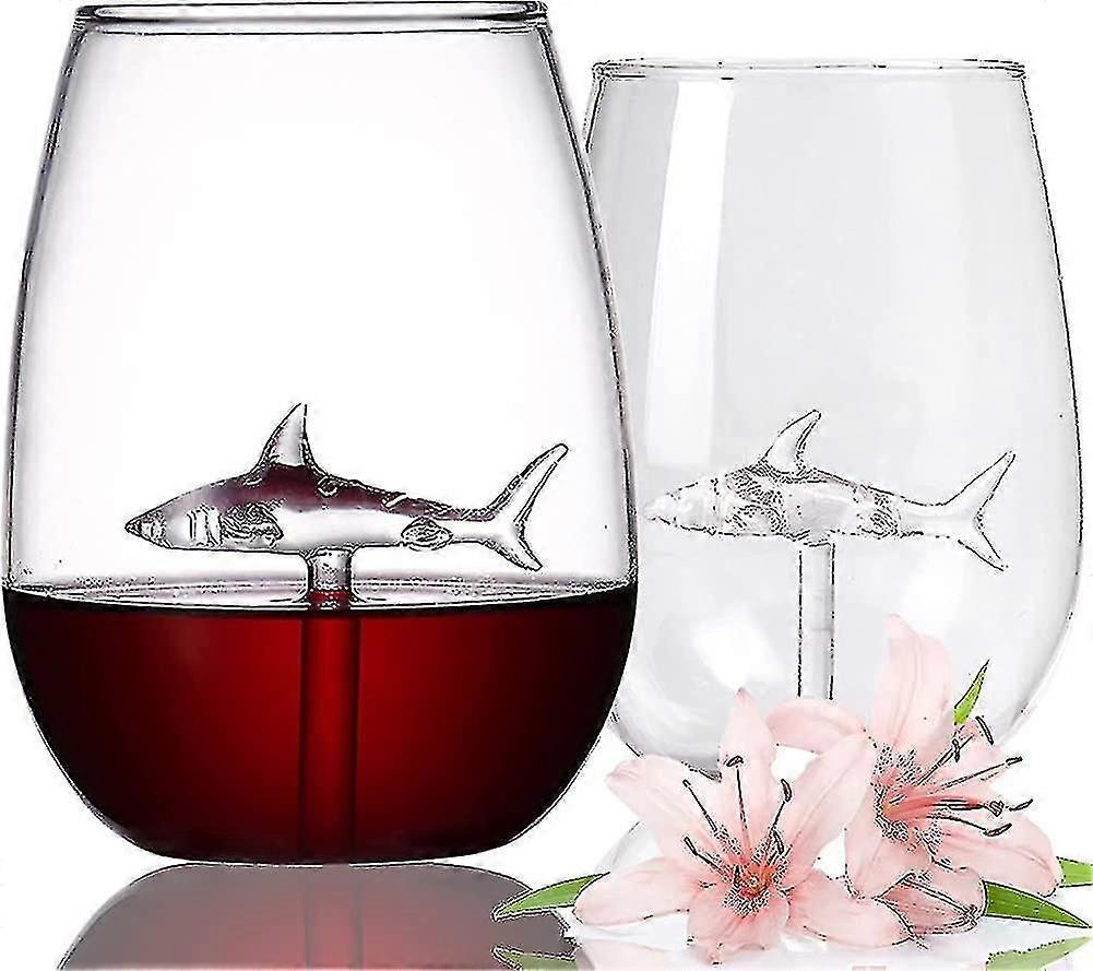 مجموعة كؤوس نبيذ القرش Stemless من 2 ، أكواب كريستال مع قرش أكريليك بالداخل