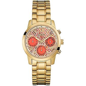 Guess lady s15 Women's Analog Quartz watch with stainless steel bracelet W0448L7