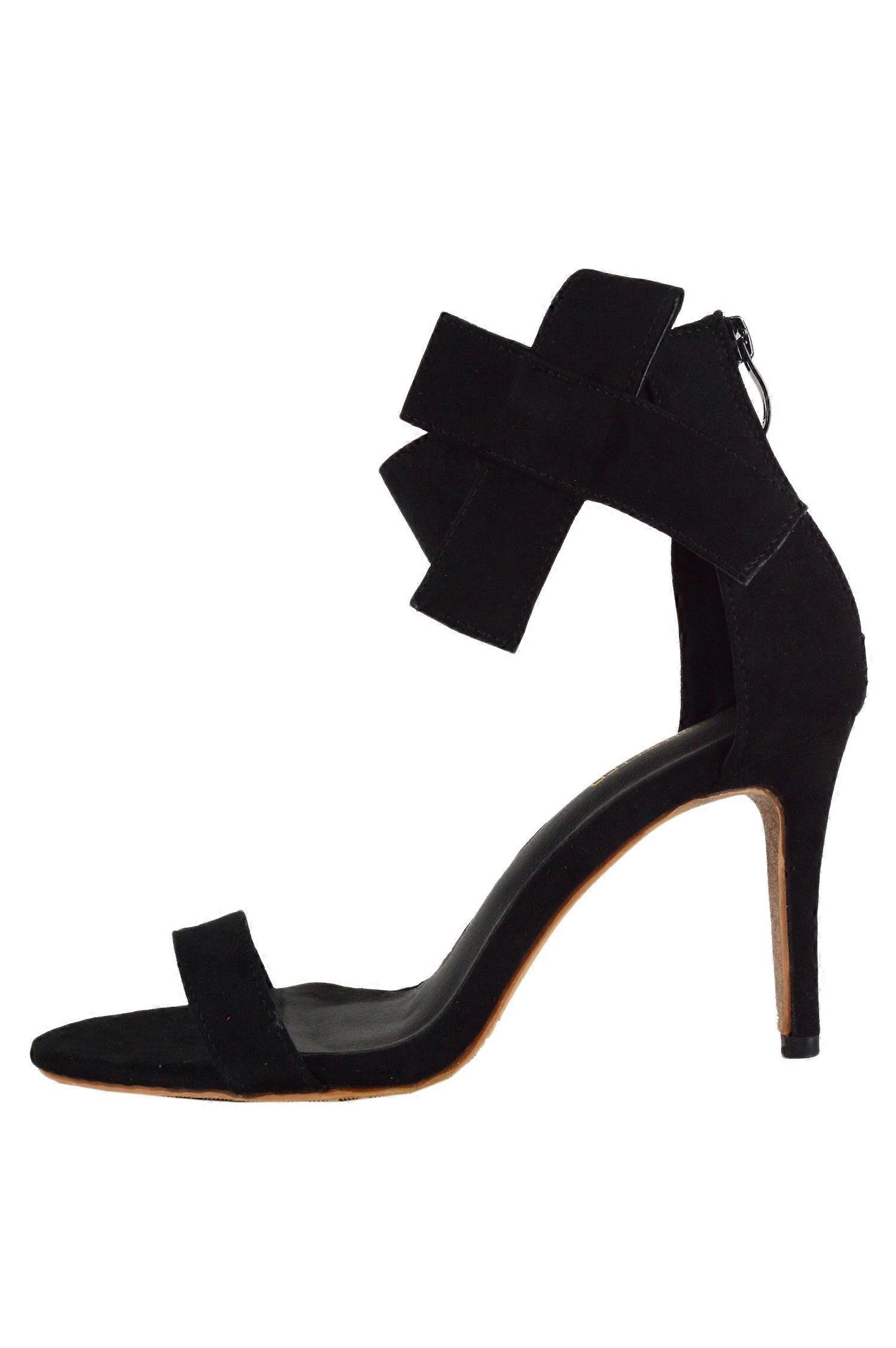 Lovemystyle Black Ribbon Heeled Sandals