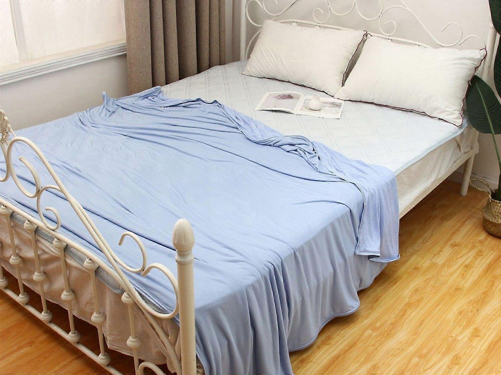 180x200cm Summer Cooling Blanket with Single Sided Cold Effect Blue