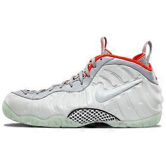 Tênis de Basquete Nike Foamposite Pro Vintage Feminino 644792-005