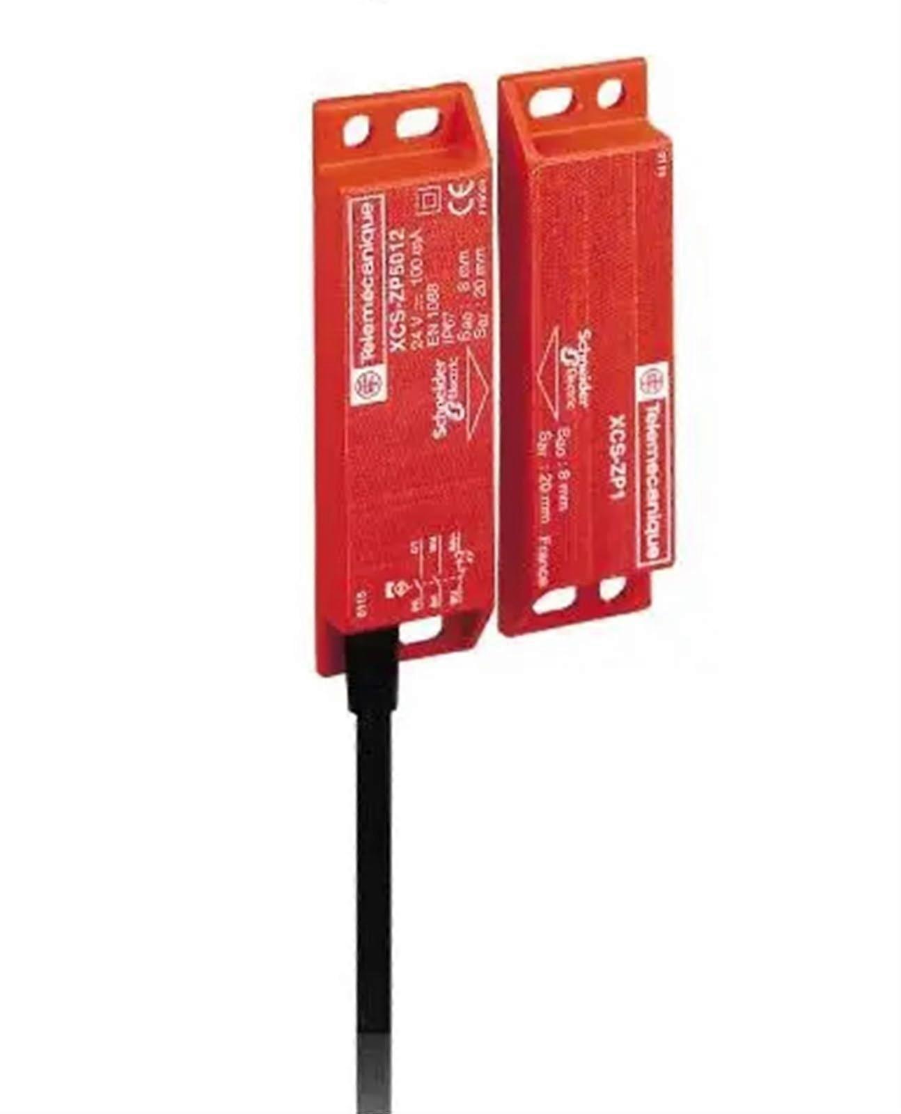 XCSDMP70010 Coded Magnetic Switch, 2 NC And 1 NO, 1 NC Staggered, 10 m, 5 V