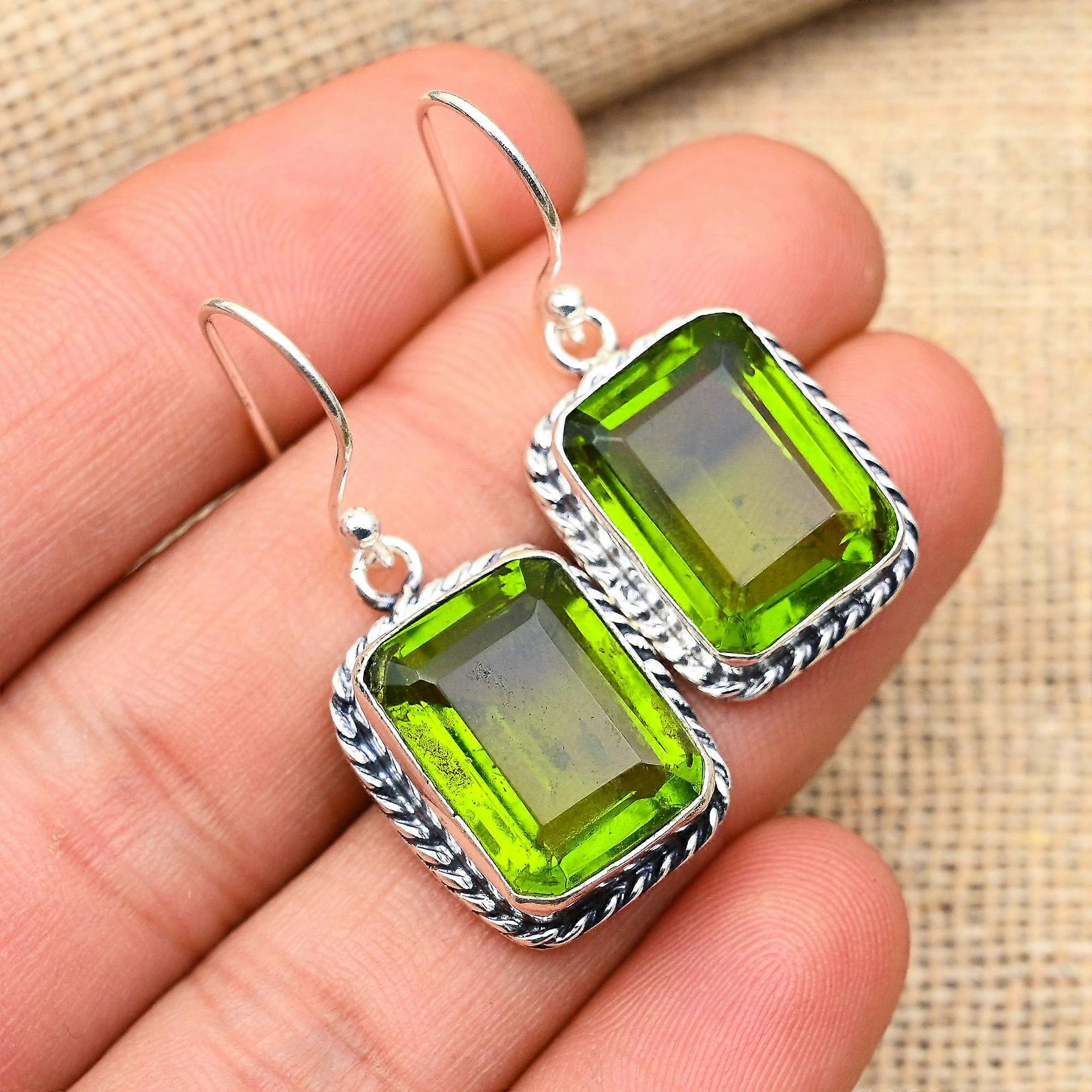 Orecchini Preidot in argento sterling massiccio 925 fatti a mano con pietre preziose per lei