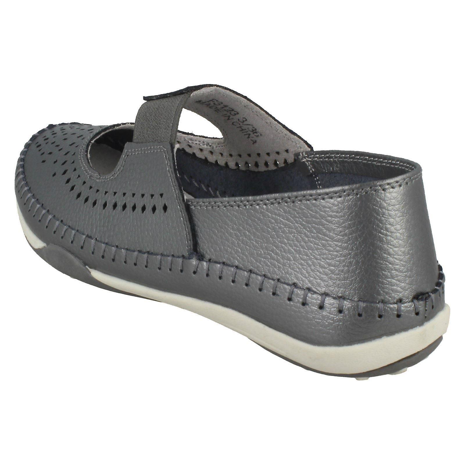 down to earth ladies shoes