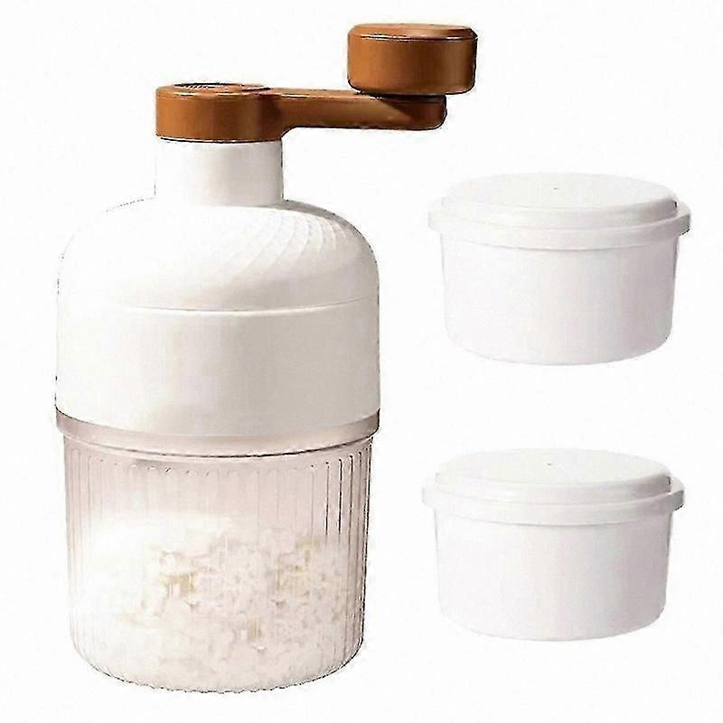 Easy to use hand crank smoothie maker with ice mold