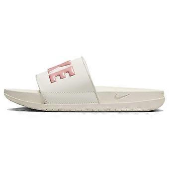 Chinelo Nike Offcourt 'Rosa Claro' Feminino BQ4632-109