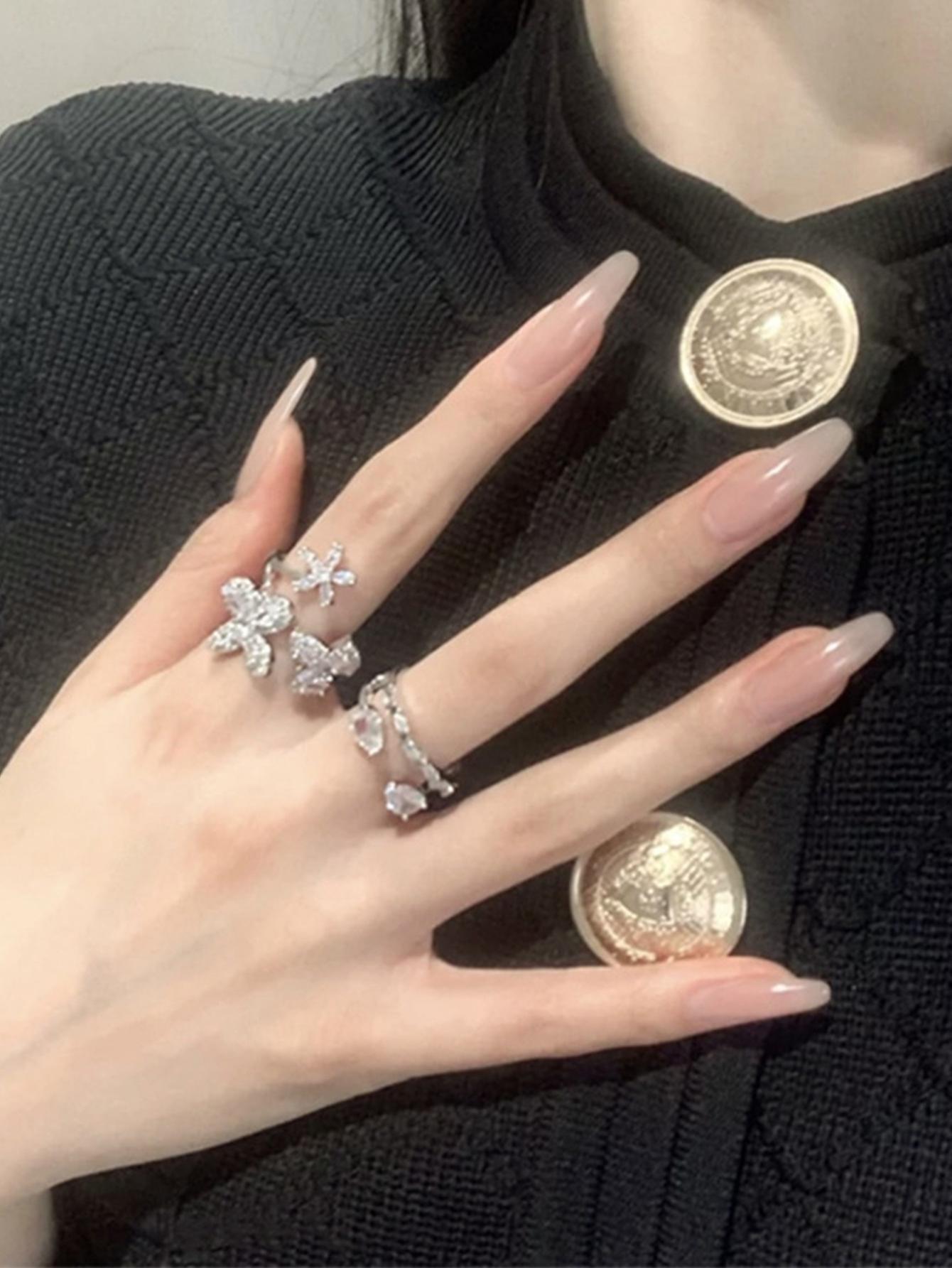 24pcs White False Nail Patch Long Pointed Head Nail Sticker