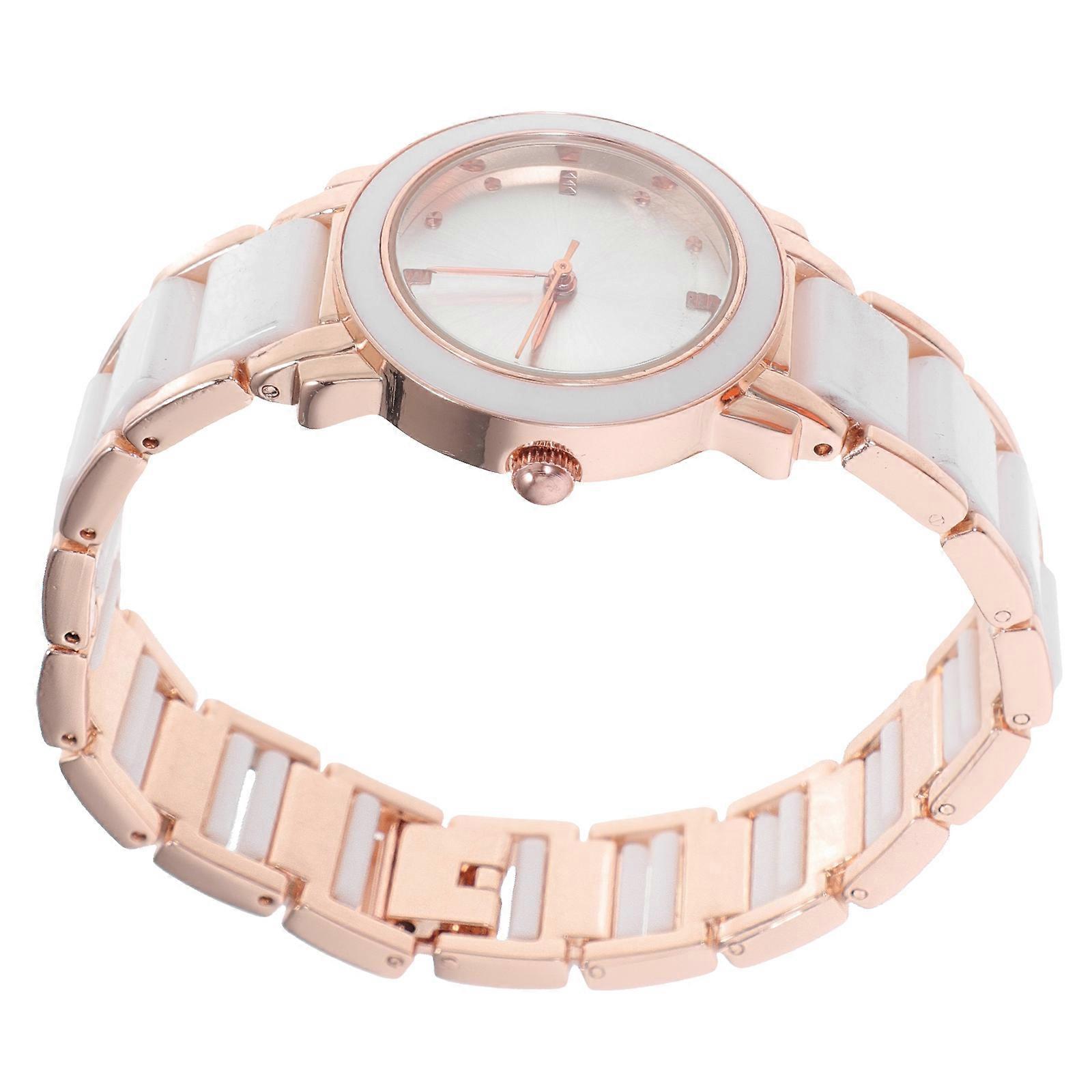 Here's a polished and professional product description based on your input:
**Women's Wristwatch – Fashionable & Stylish Design for Everyday