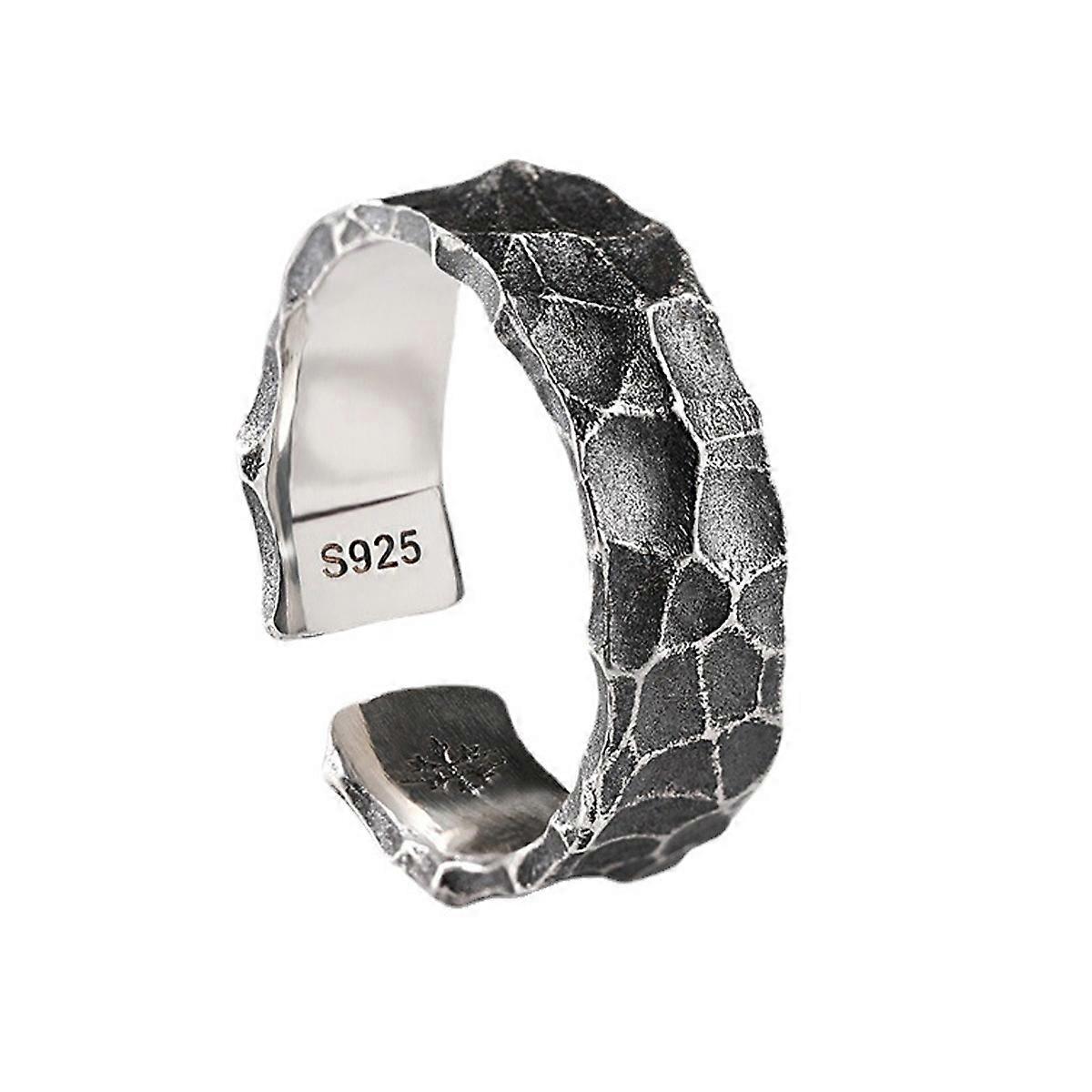 Thai Silver Open Ring with Retro Hammer Pattern Design