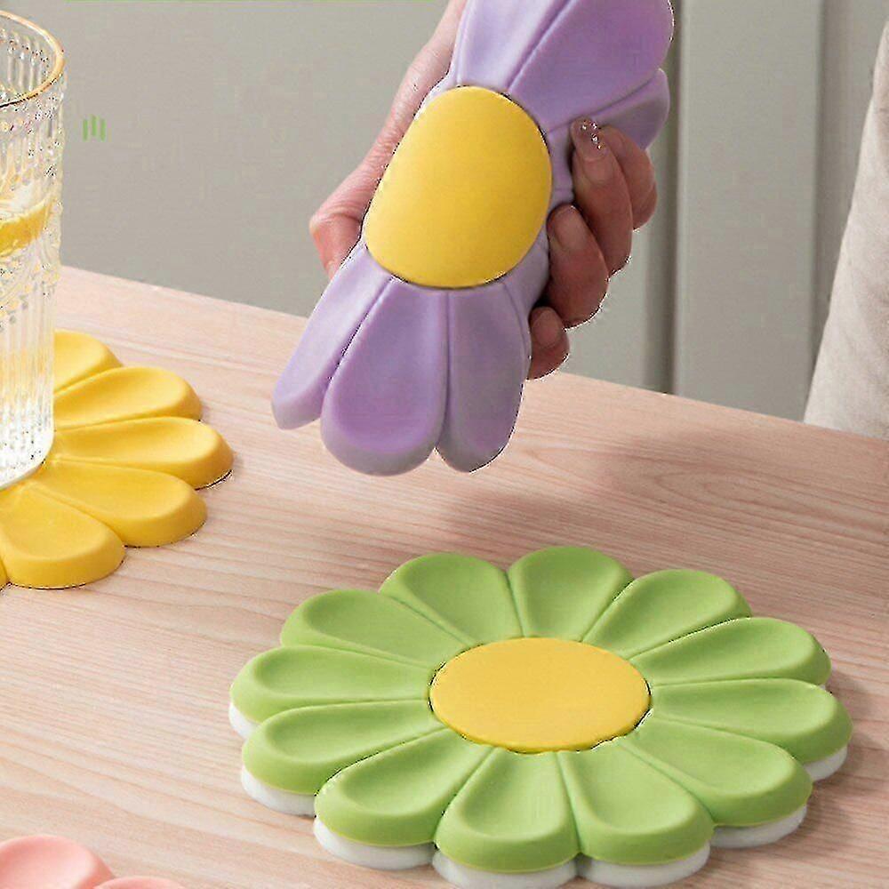 Daisy Shape Silicone Coaster Kitchen Table Heat Resistant Anti-scalding Mats