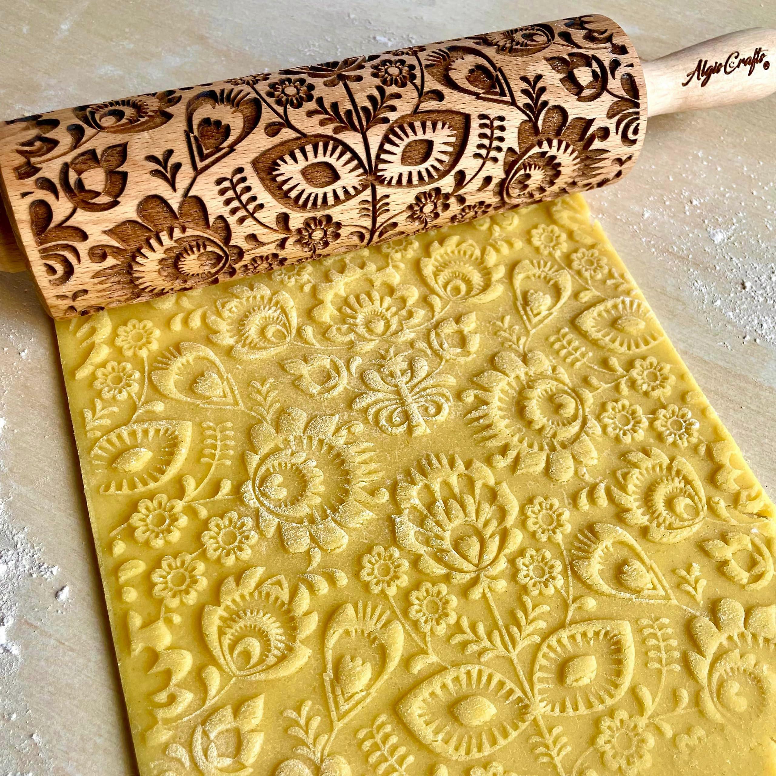 Wooden Embossing Rolling Pin for Embossed Cookies and Pottery Crafting, 15-Inch Length, Durable Hardwood Material