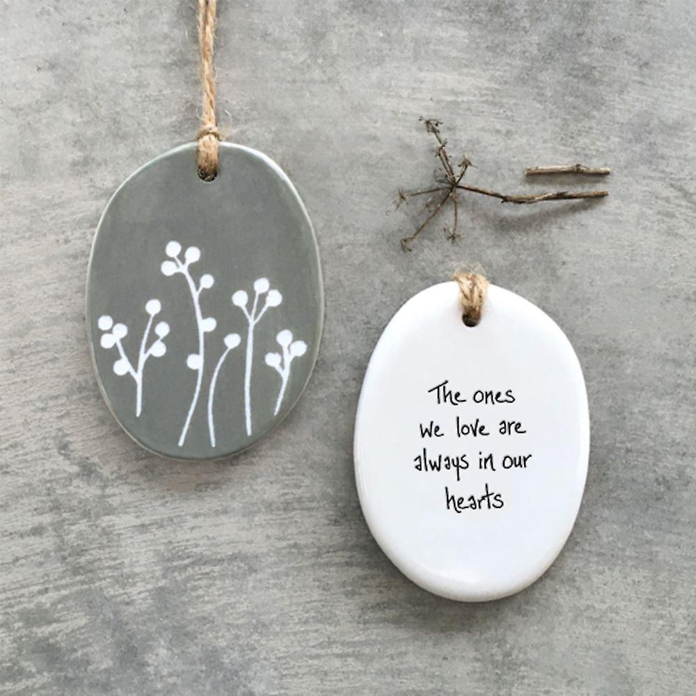 磁器ハンガー「私たちが愛するもの」ギフト|インド東のあなたのプラークを考える