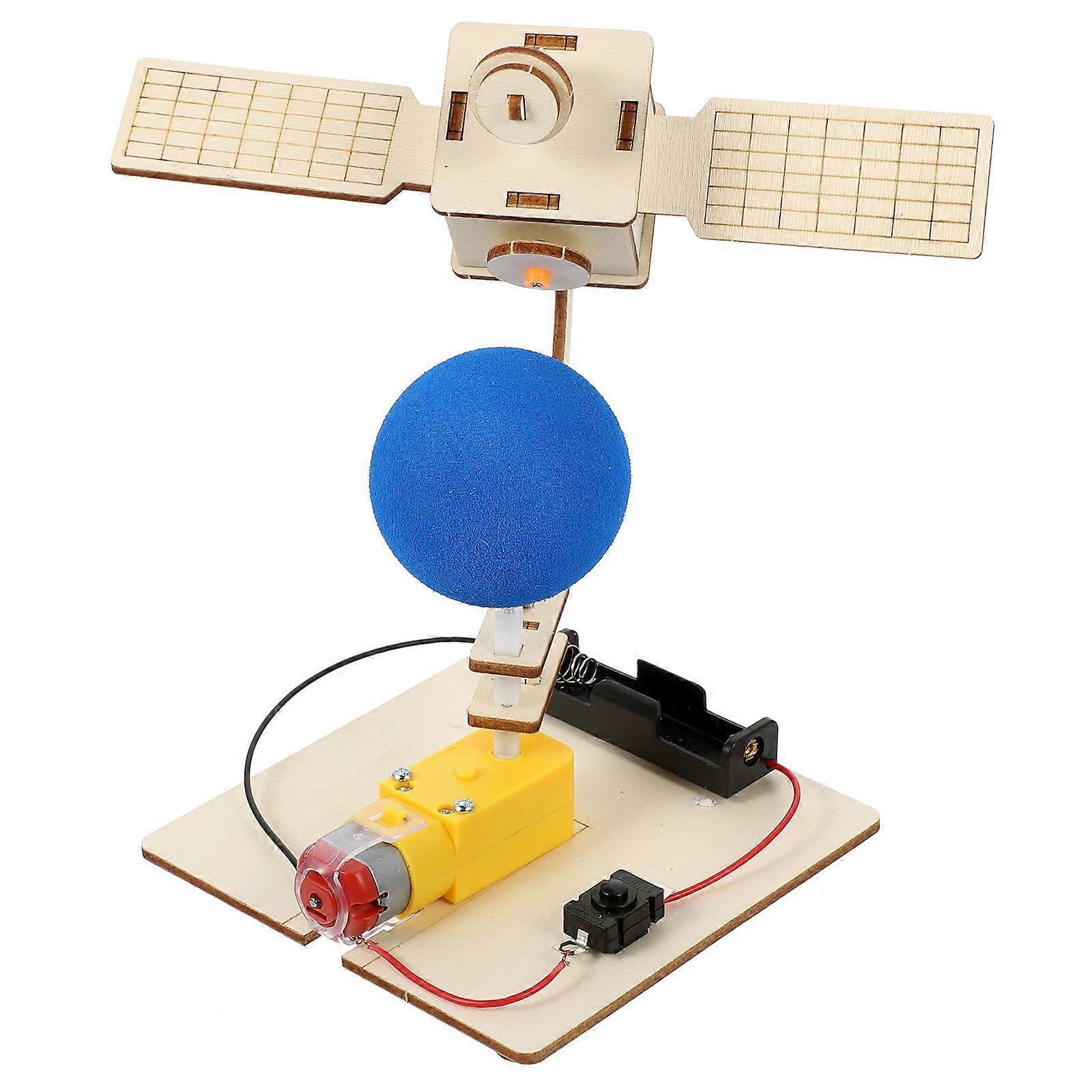 Handmade Wooden Satellite Model Kit – DIY Educational Science Toy for Kids Learning & Space Room Decoration