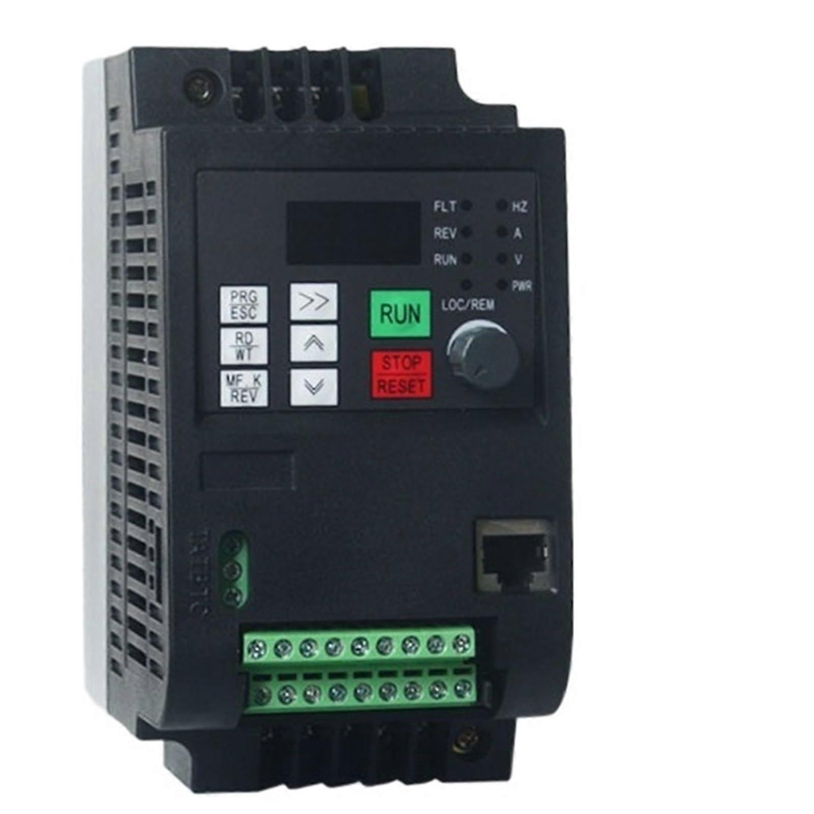 5.5kW Solar VFD Inverter DC200400V to AC220V Three Phase Pump Controller  Efficiency