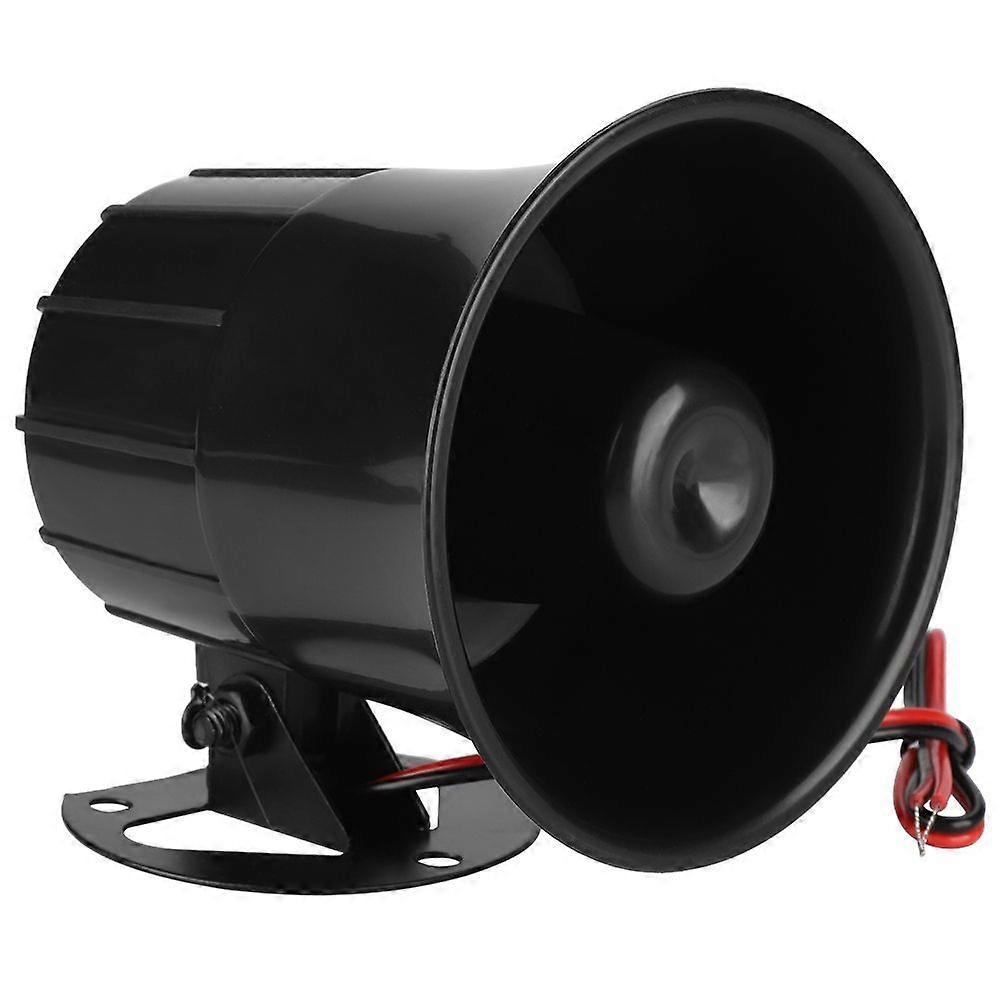 Der Geräuschpegel beträgt 110 dB