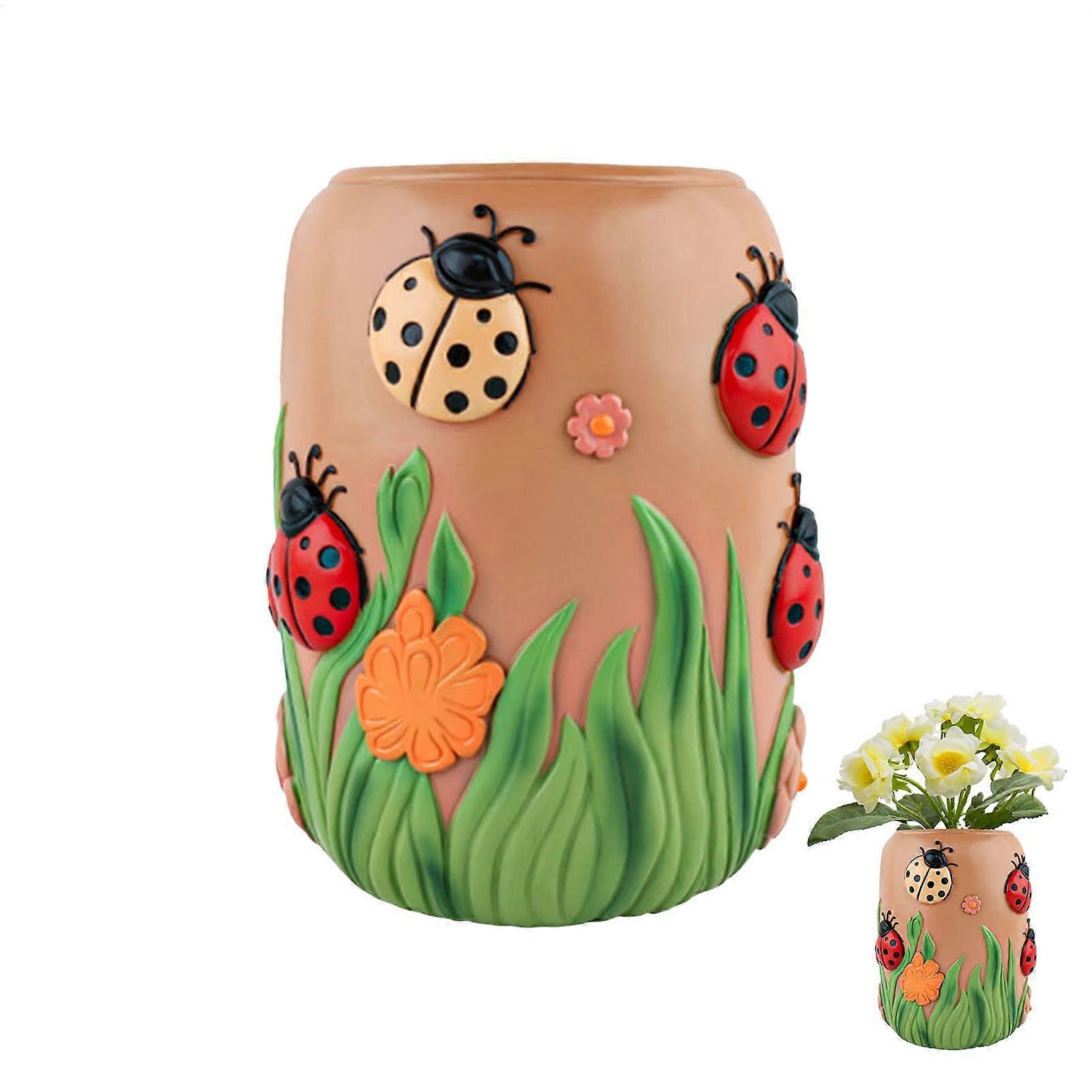 Flower pot made of synthetic resin, ladybug planter, succulent planter, terrace planter, garden, home decoration
