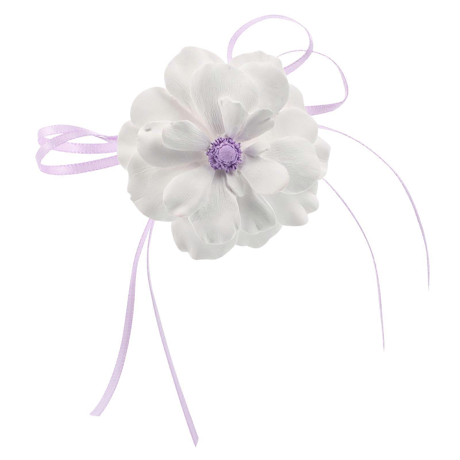 Cute Floral Car Air Freshener with Essential Oil Diffuser Clip for Vents – Elegant White Flower Design, Easy Installation, Fresh Scent for Women