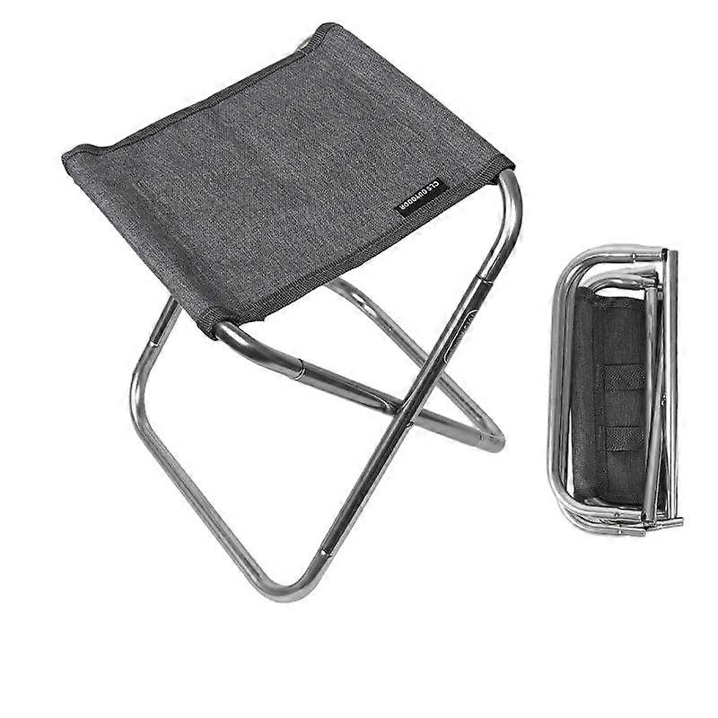 Outdoor folding chairs with proper sizes, selling well in many places