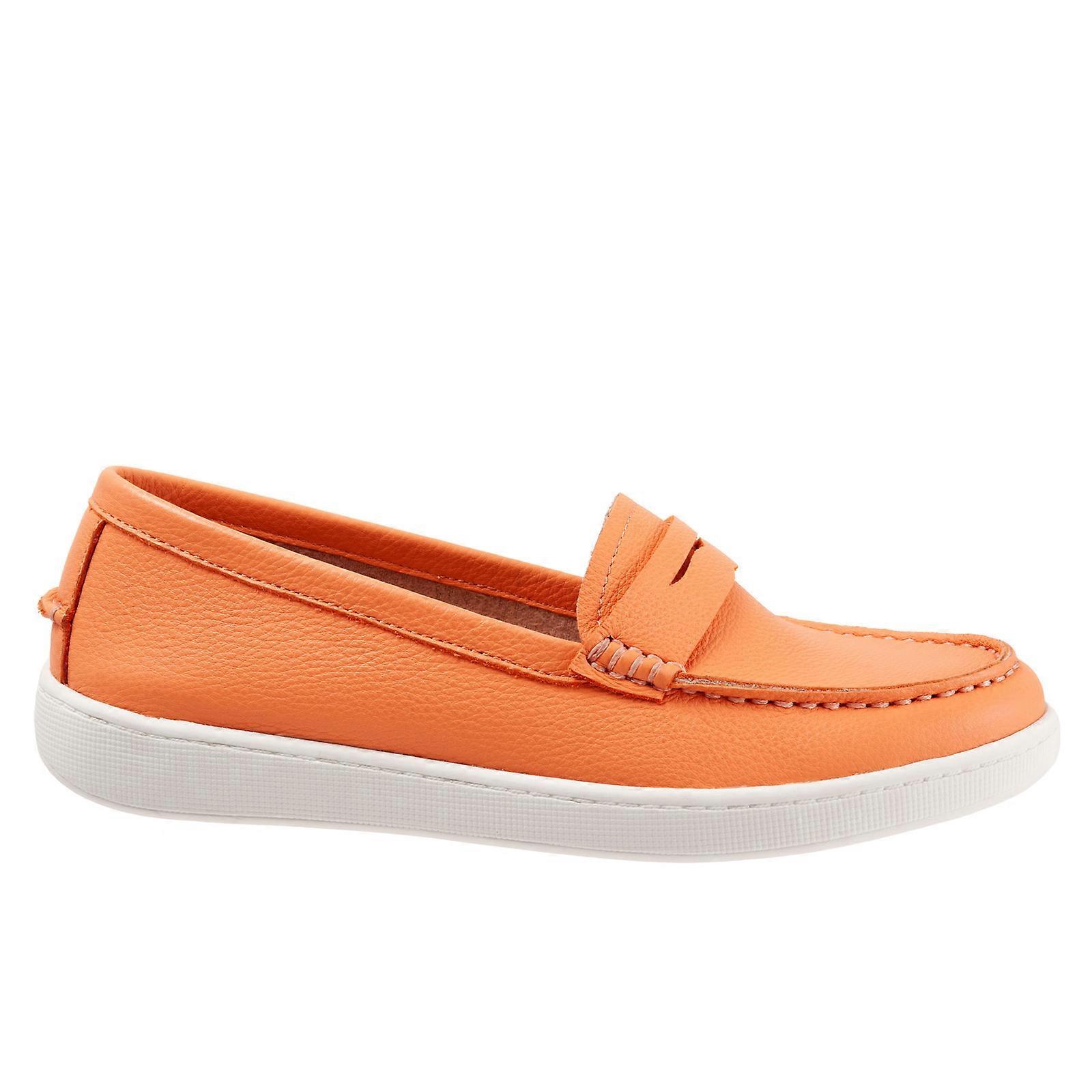 Trotters Adult Womens Dina Loafer Flats