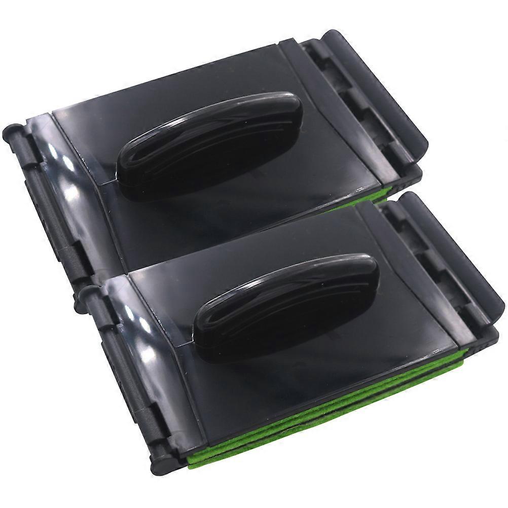 Guitar Cleaning Kit with Reusable String Cleaner for Bright Tone Preservation and Longevity Green plastic 2pcs
