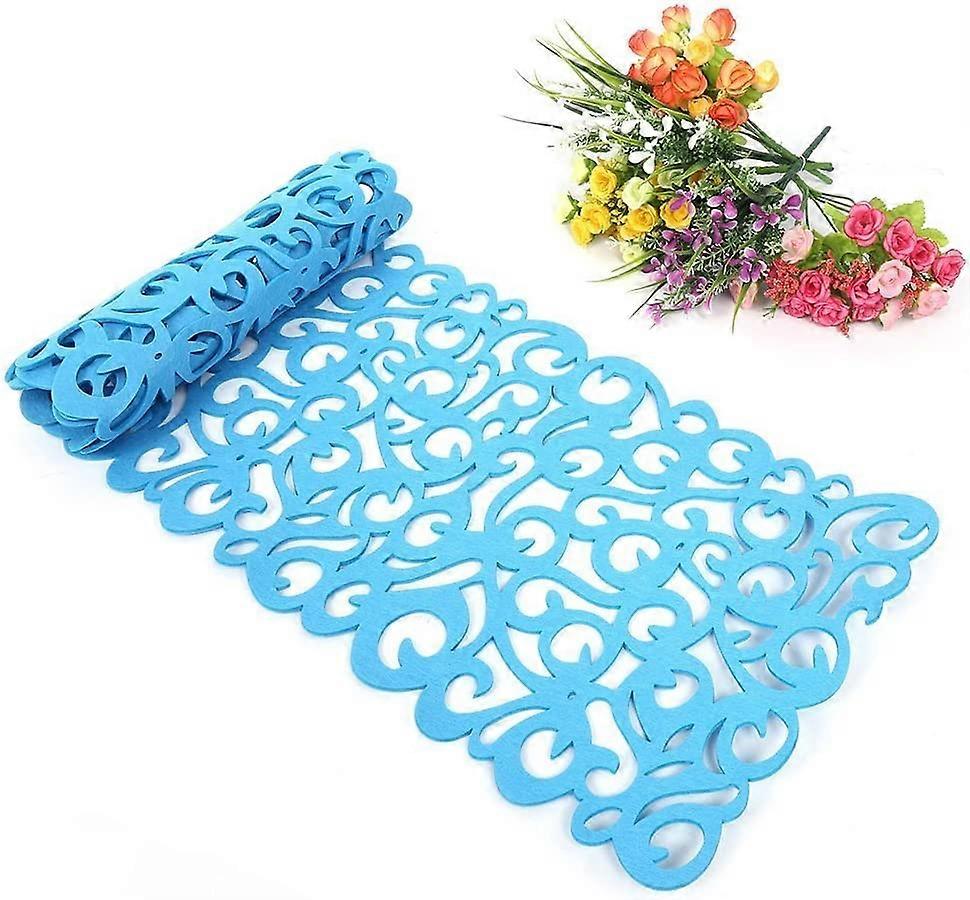 Washable table runner 100 x 30 cm light blue