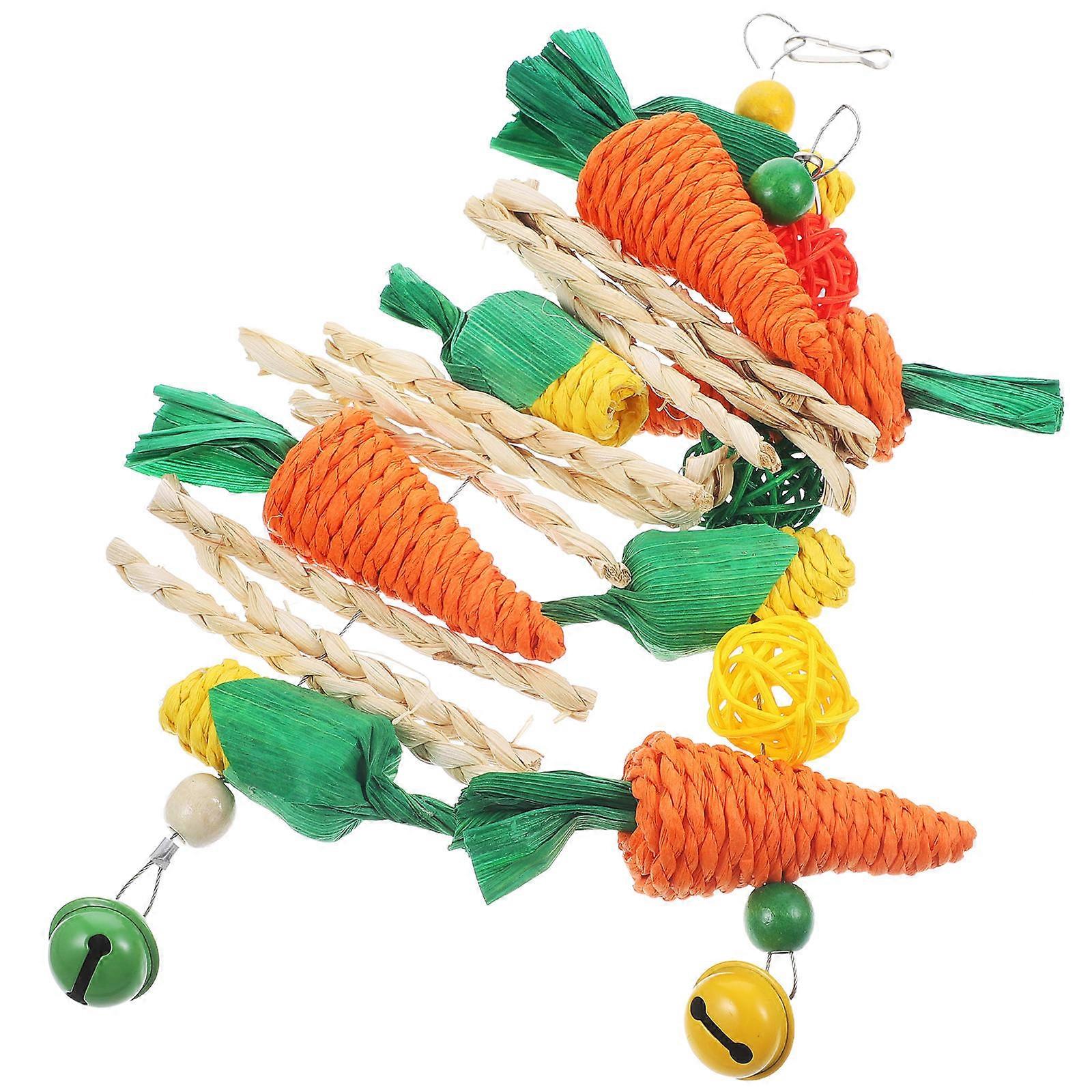 Hanging Carrot Chew for Hamsters, Rabbits & Guinea Pigs – Natural Oral Care Toy for Teeth Grinding & Interactive Play