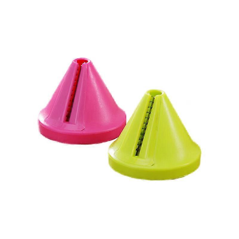 Spiral shredder for household quick cutting of vegetables and fruits