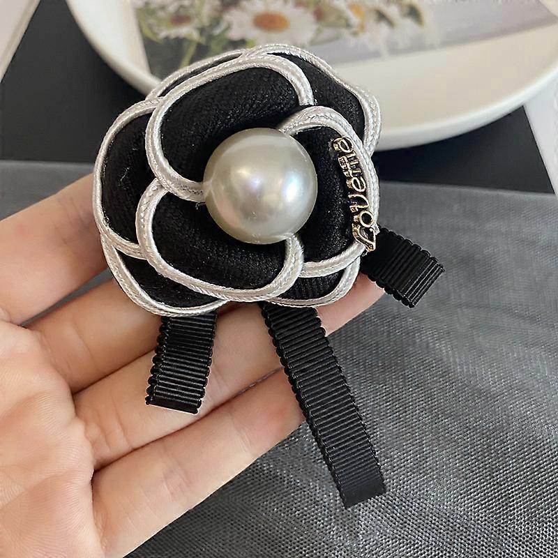 Le nœud papillon, un accessoire tendance - So Ladies Le nœud papillon, un accessoire tendance - So Ladies