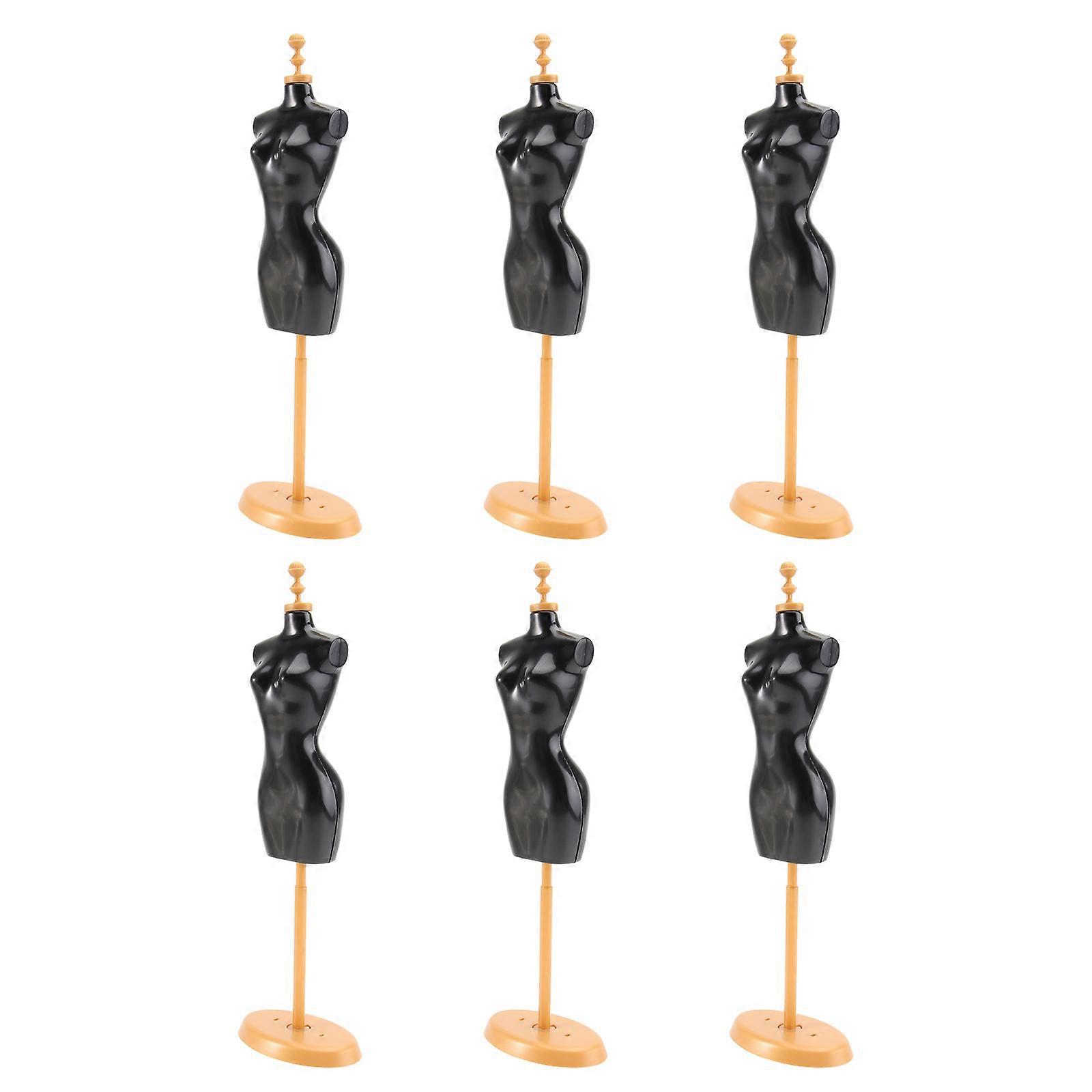 Garment Holder for Dolls, Child-Friendly Design for Creative Projects at Home