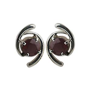 Silver 15x11mm Earrings set with 6mm round Garnet
