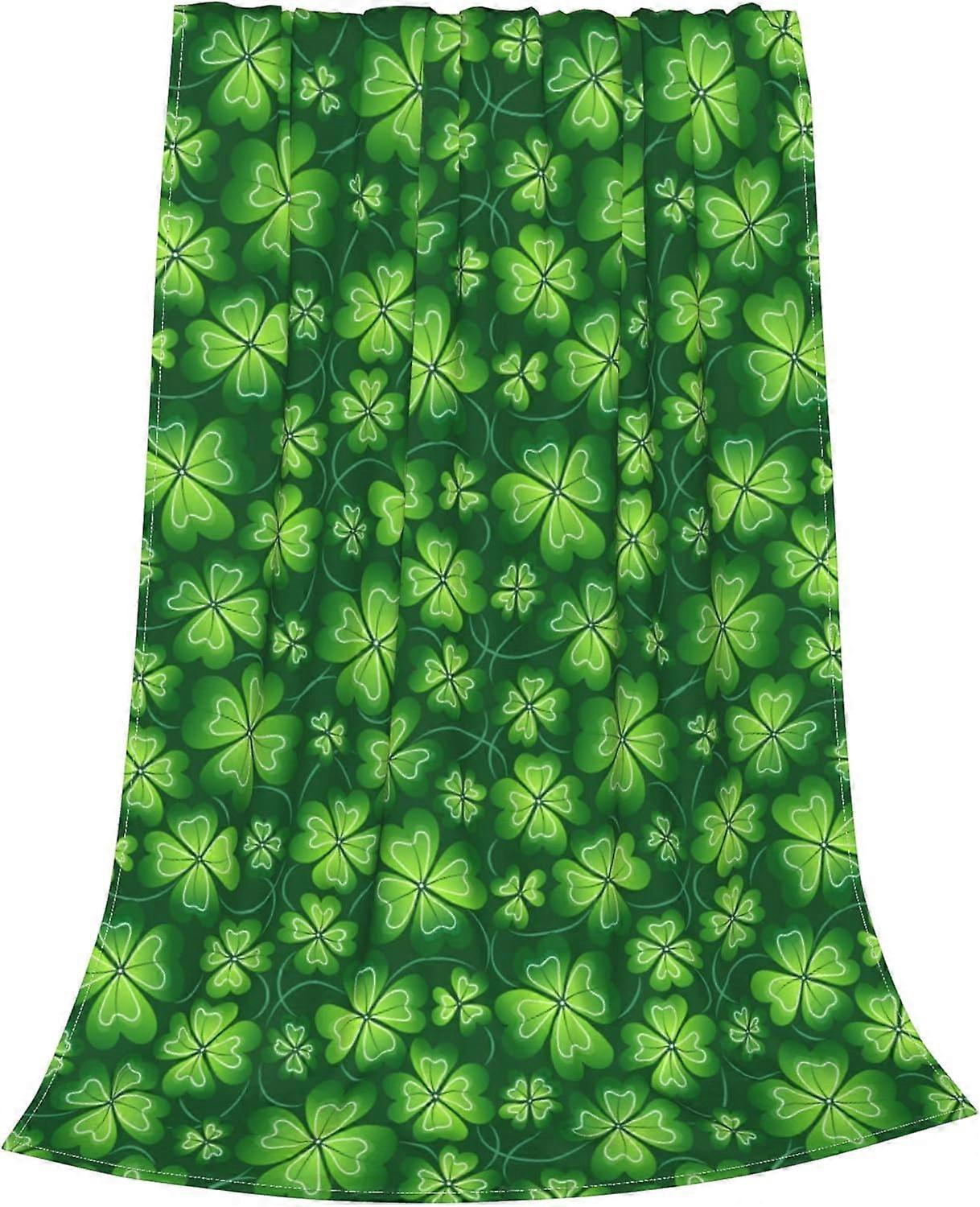 بطانية عيد القديس باتريك 30 × 40 بوصة شامروك أخضر سرير البرسيم محظوظ بطانيات الفانيلا خفيفة الوزن ومريحة ودافئة للسرير والأريكة والكرسي والأريكة