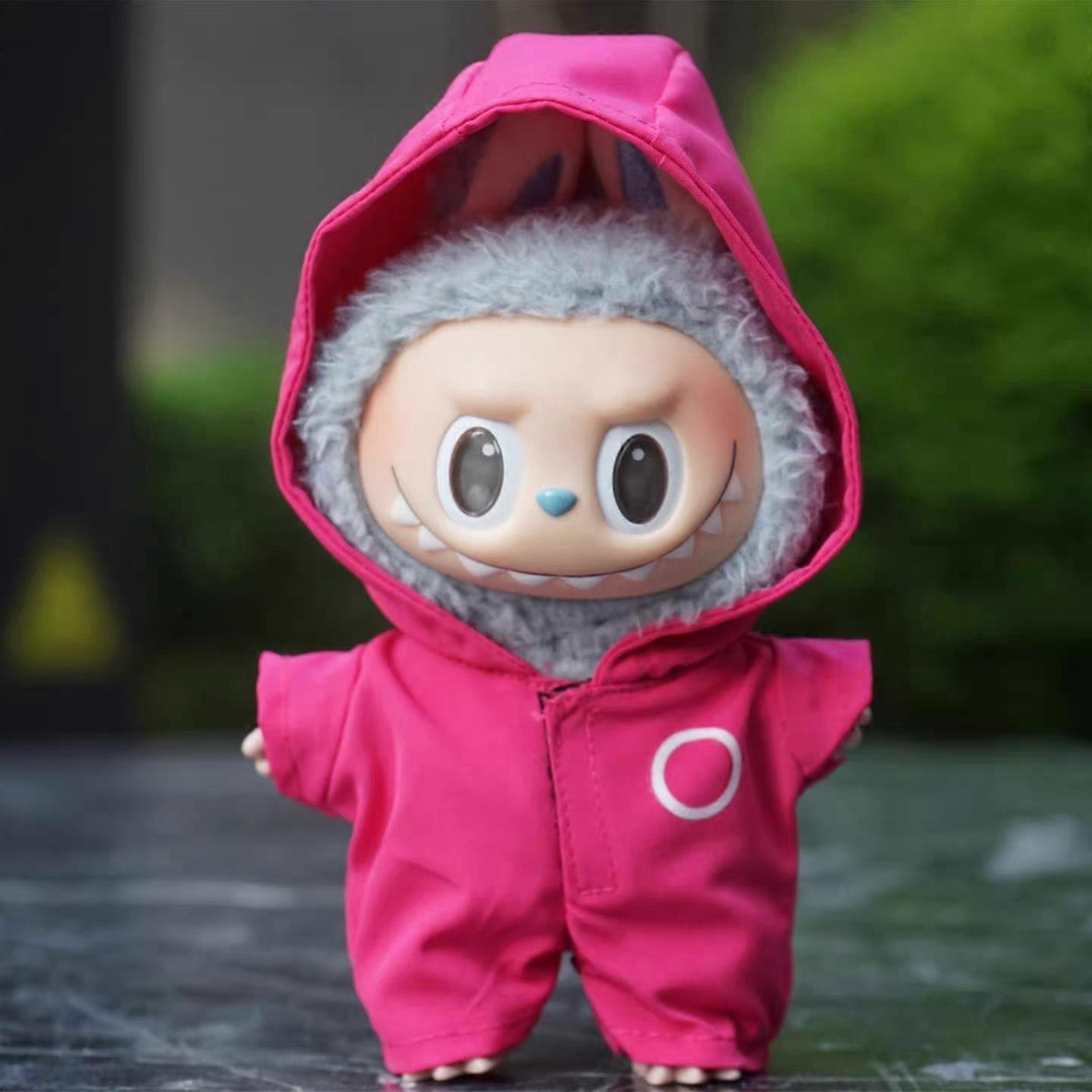 Labubu Clothes Sportswear Set, available in green and pink colors, with different numbers and patterns for the pink jumpsuit