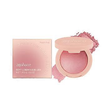 De Zephoco Peach-Pink, Slightly Luminous Pearl Blush creëert een natuurlijke, huidachtige make-uplook die roze, glanzend en subtiel is.