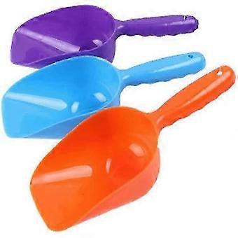 Tre stycken portionsskedar för djurfoder.