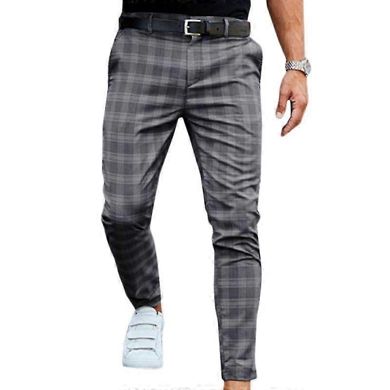 Pantalon chino à carreaux élégant pour homme, coupe slim, style business formel.