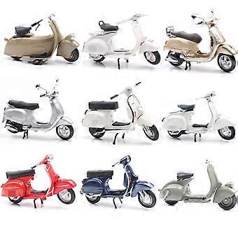 1:18 scale Piaggio Vespa Scooter 98 PK 125 GTR P150X 300 MP5