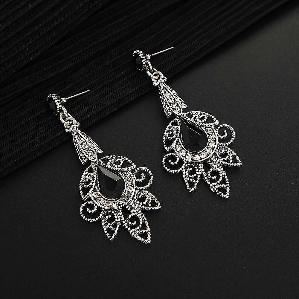 Statement Rhinestone Long Maple Leaf Light Luxury Dangle Earrings