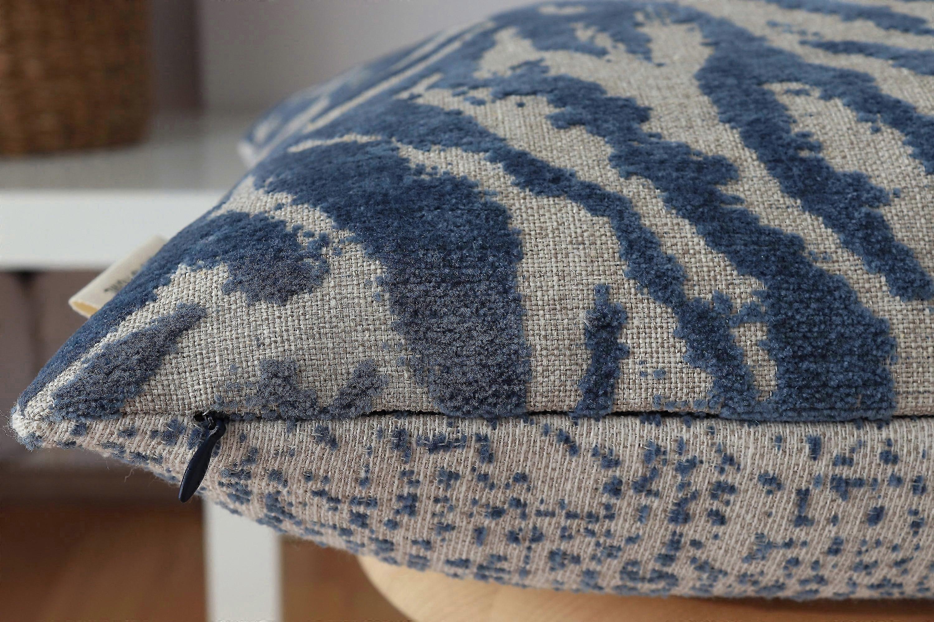 Wavy Textured Pillow Cover