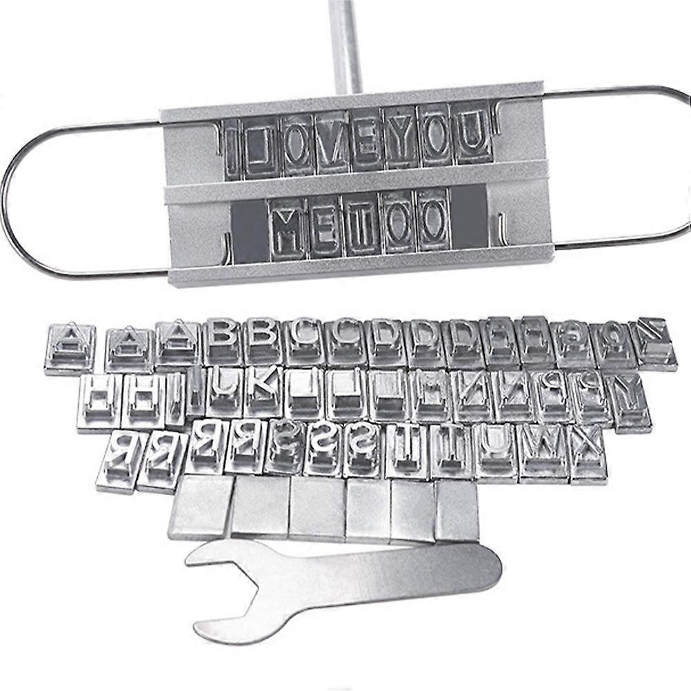 Aluminum BBQ Branding Iron Set with Wooden Handle – Custom Steak Name Tool for Outdoor Grilling and Meat Marking Fun