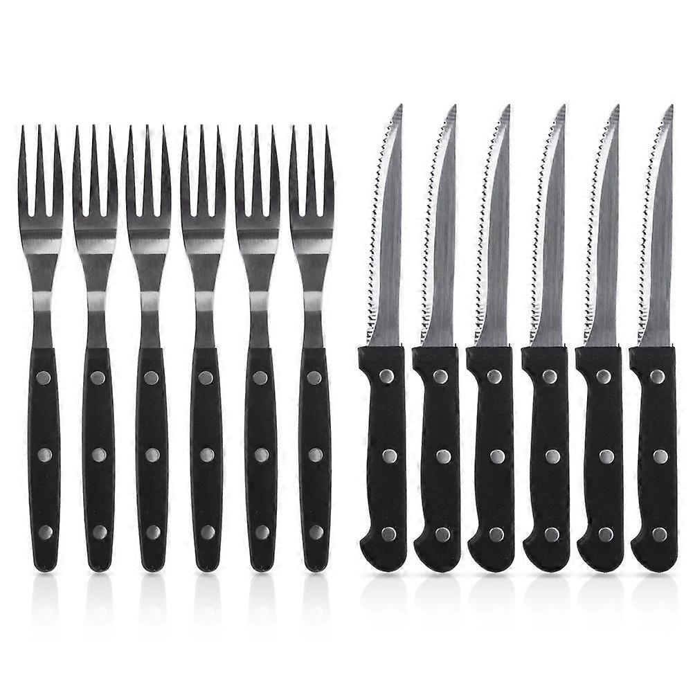 Six knives and forks, perfect for steak and pizza