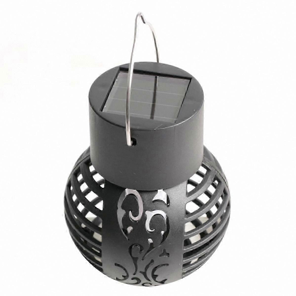 Retro Style Solar Lanterns Outdoor Hanging Lights with Flame Design
