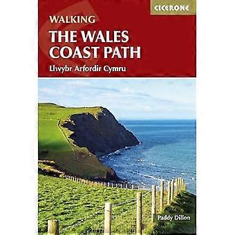 A piedi lungo il sentiero costiero del Galles : Llwybr Arfordir Cymru